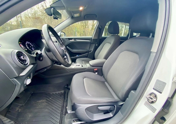 Audi A3 cena 68900 przebieg: 64500, rok produkcji 2016 z Włocławek małe 211